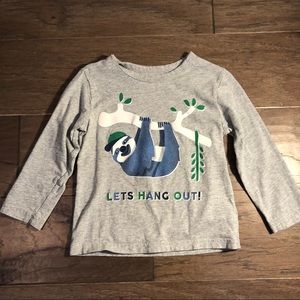 Gap Sloth hanging from branch 3T Gray